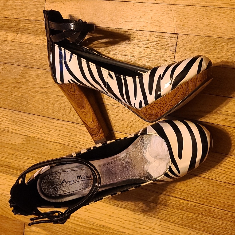 Anne Michelle Zebra Print Platform Heels